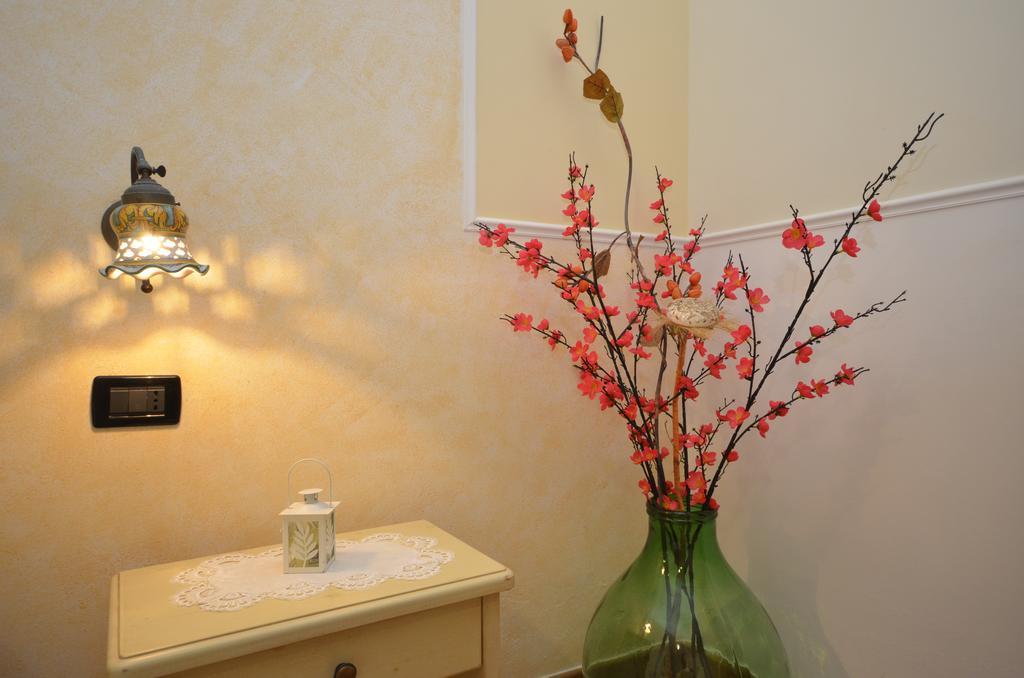 Hotel Oasi Da Paolo カステッルッツォ エクステリア 写真