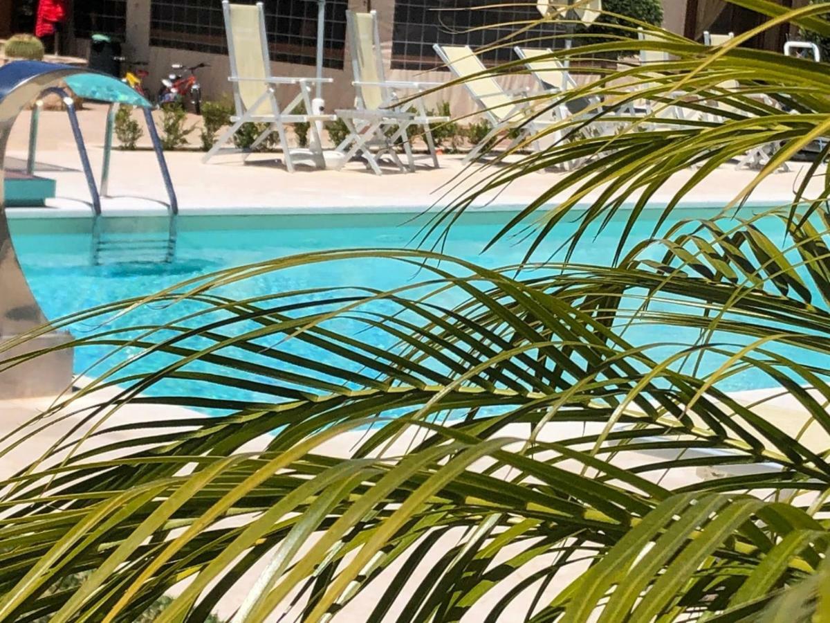 Hotel Oasi Da Paolo カステッルッツォ エクステリア 写真