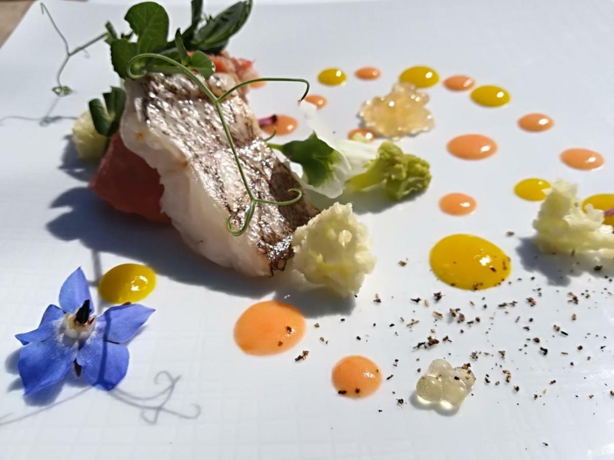 Hotel Oasi Da Paolo カステッルッツォ エクステリア 写真